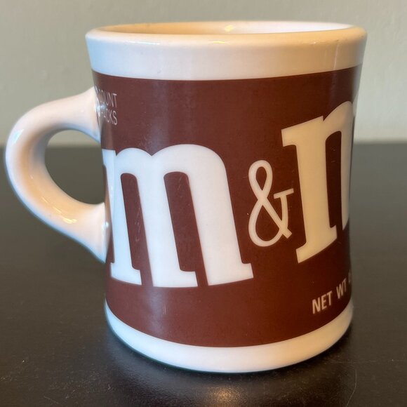 VINTAGE 60 YEARS of M&M’s 1941-2001 Diner Mug ~ Advertising ~ Mars Candies - Picture 3 of 10